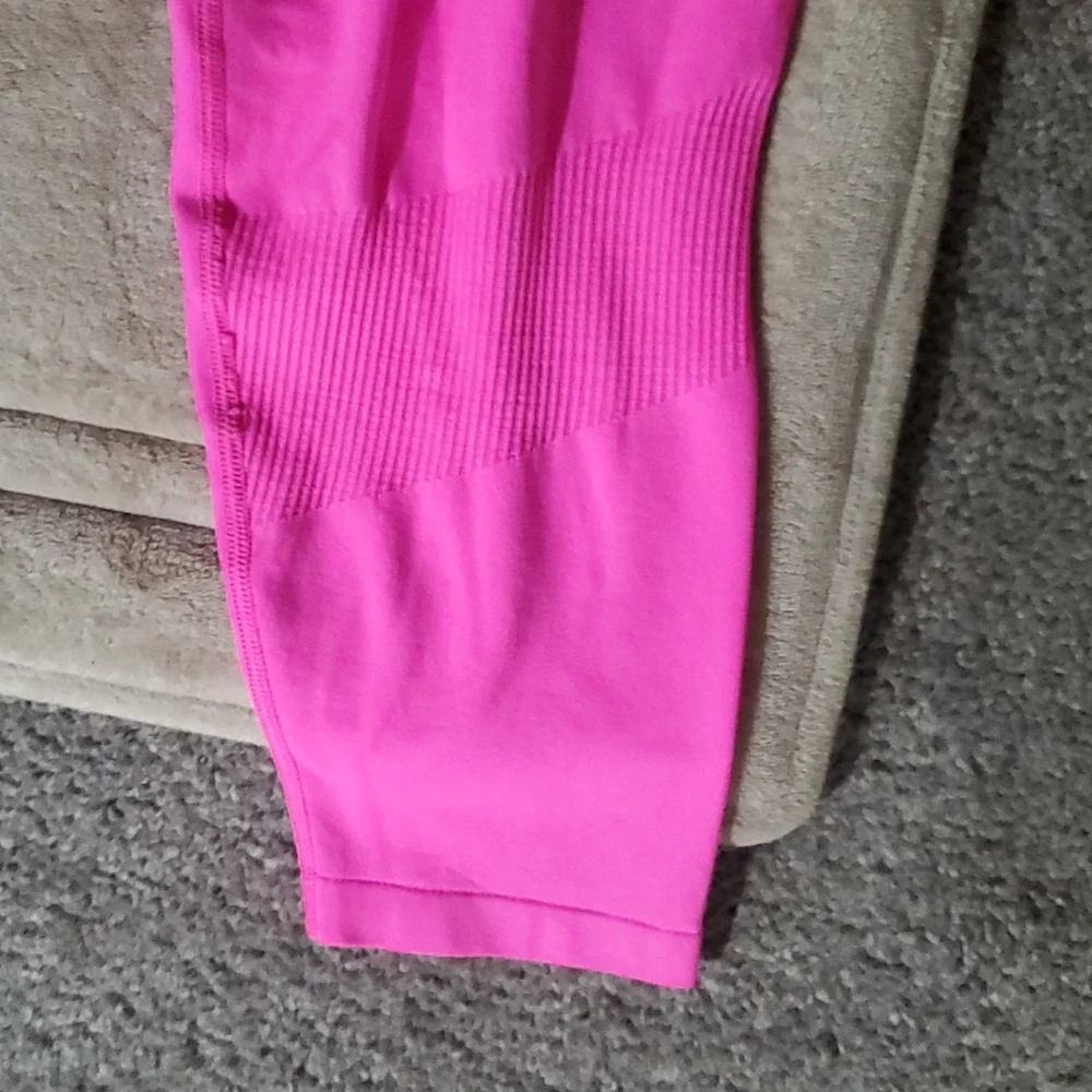 Victoria Secret Pink Active leggings - Picture 5 of 9